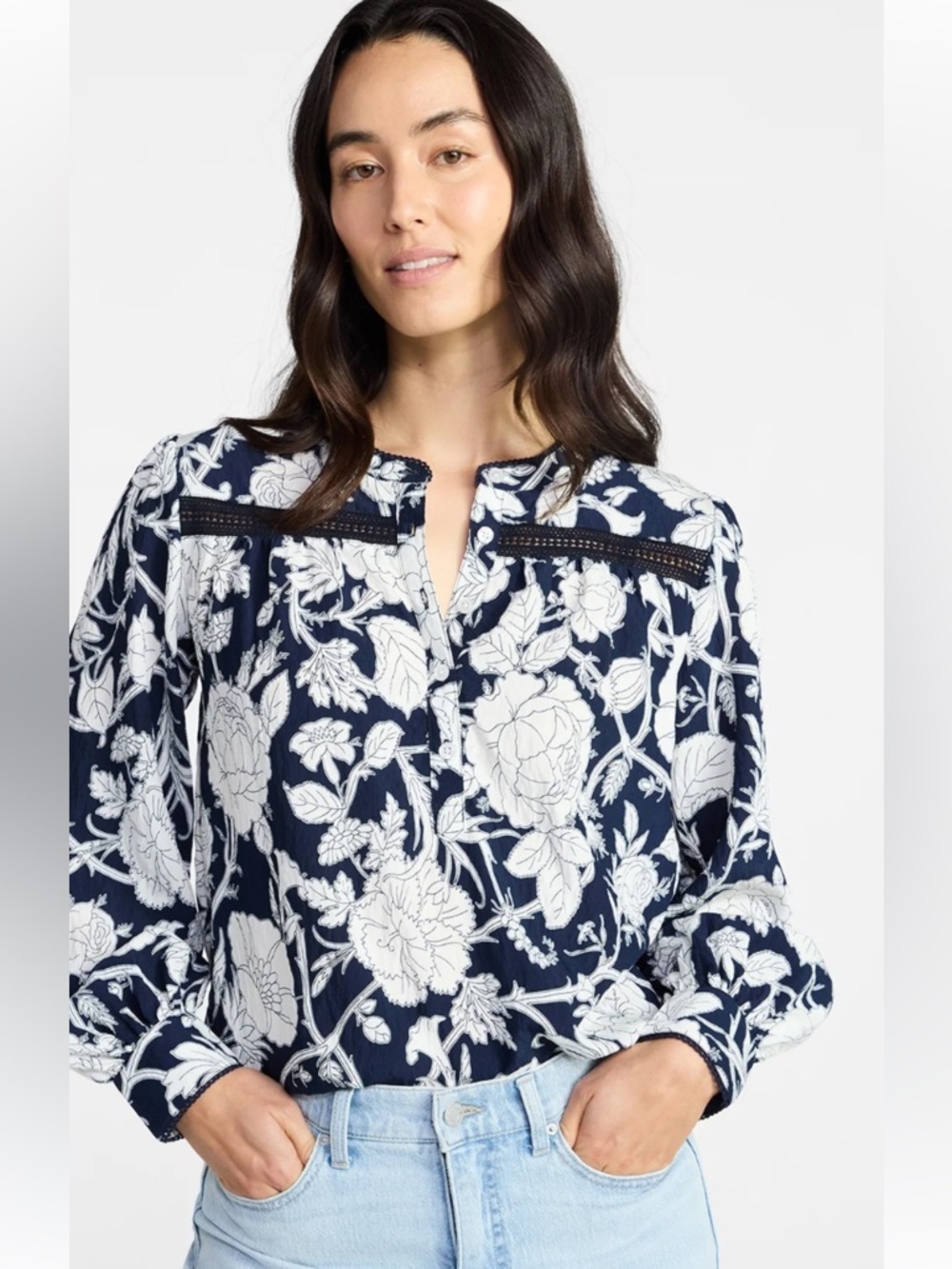 Time And Tru Womens Lace Yoke Shirt Long Billowy Sleeves Navy White Floral Sz L
